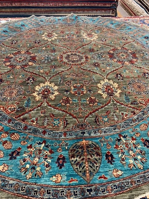 9' round rug